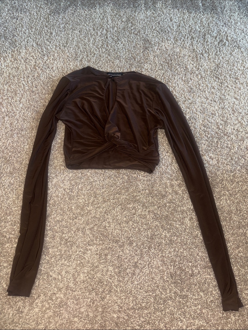 Long Sleeve Twist-Front Crop Top - Brown